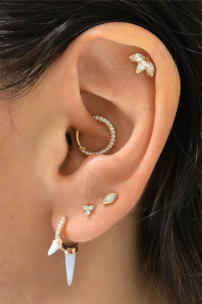 Maria tash best sale scalloped diamond