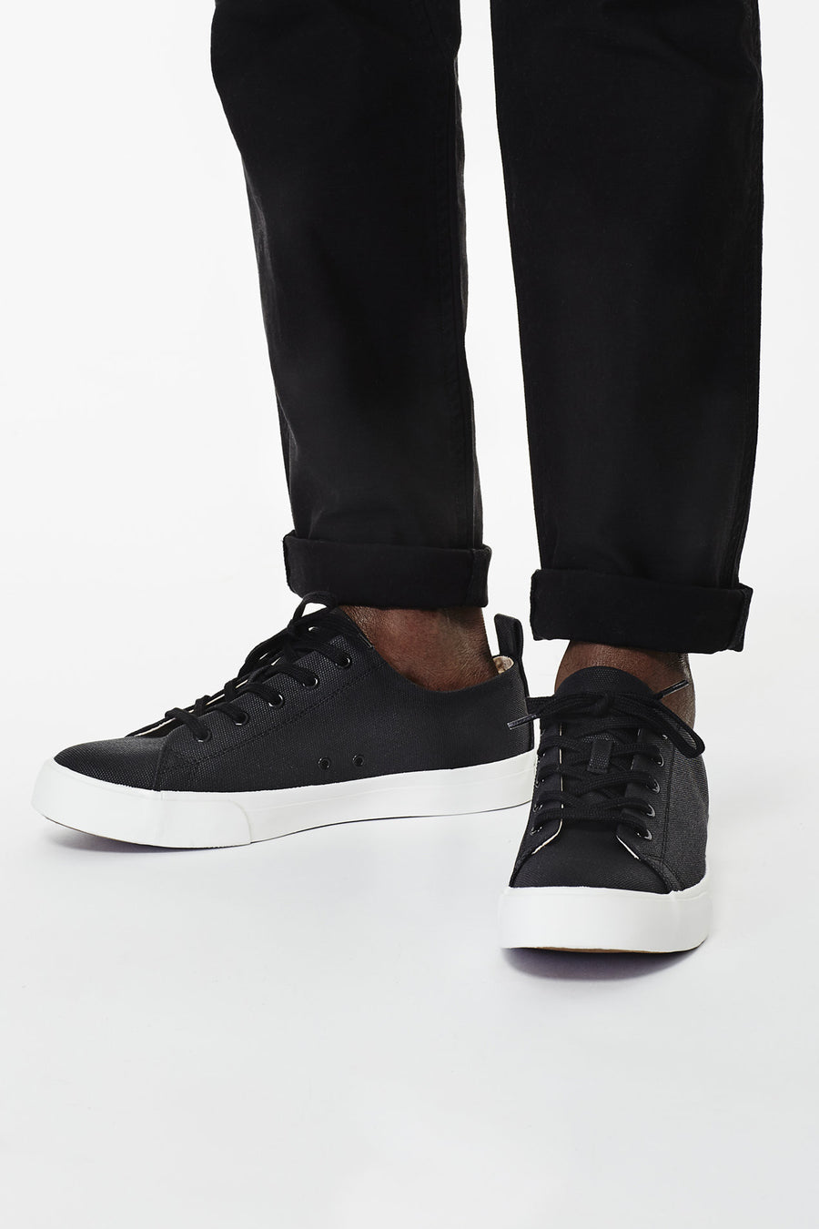 Mike Waxed Low-Top Sneakers Black - Pavilion