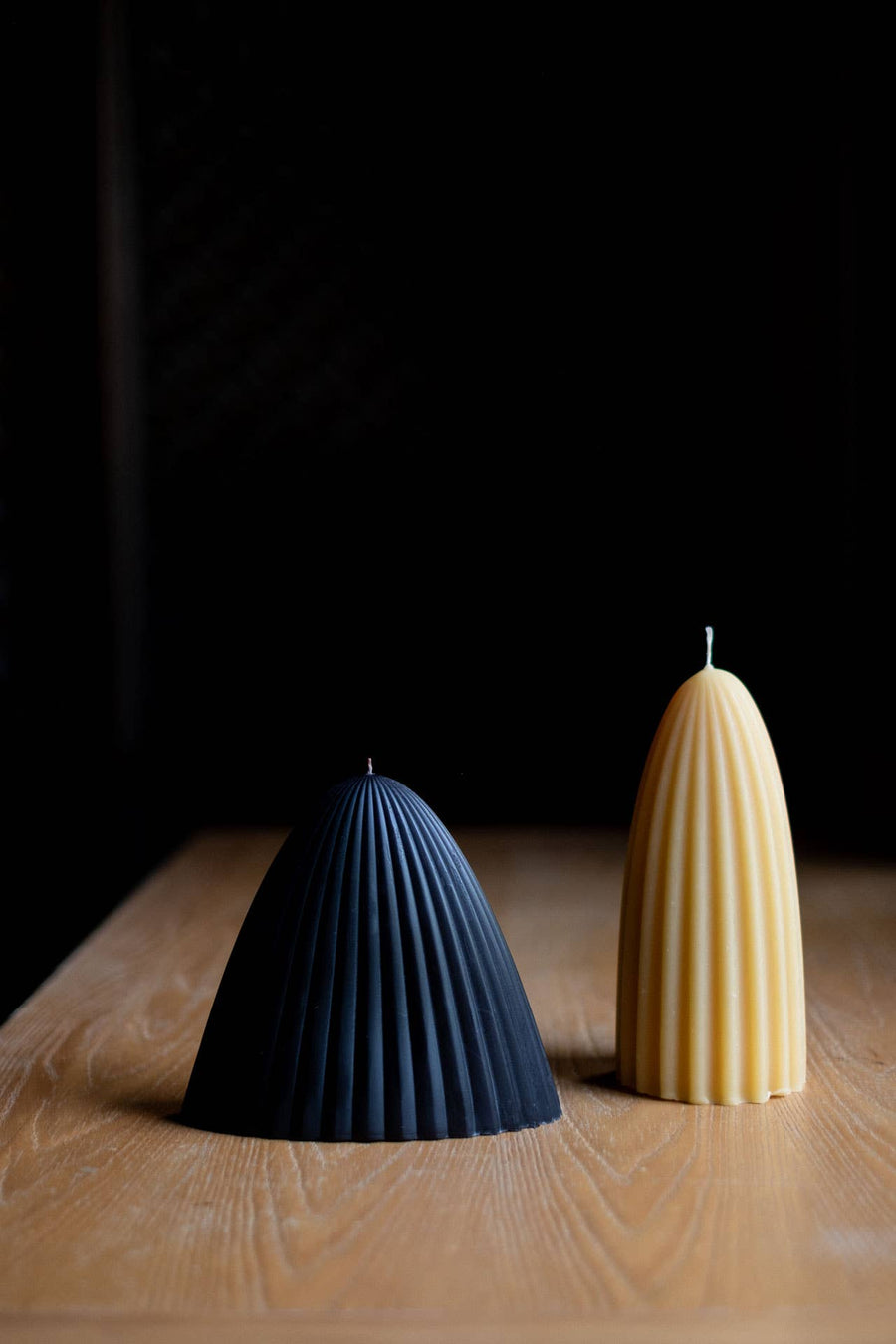 Tusk Beeswax Candle - Small in Black