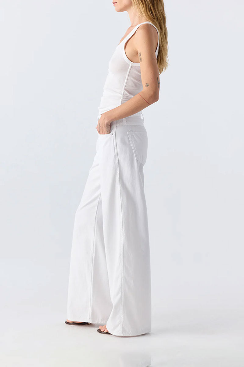 Regina - White