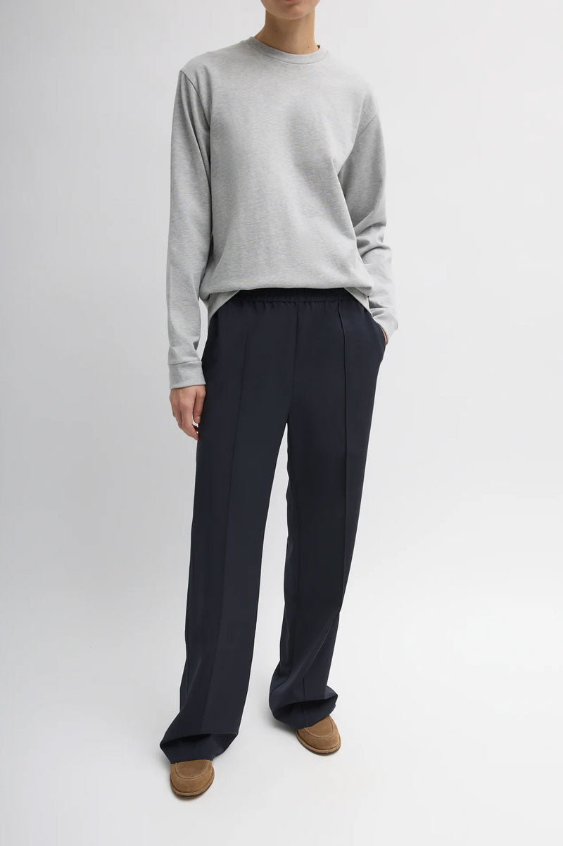 Tropical Wool Scottie Jogger - Black