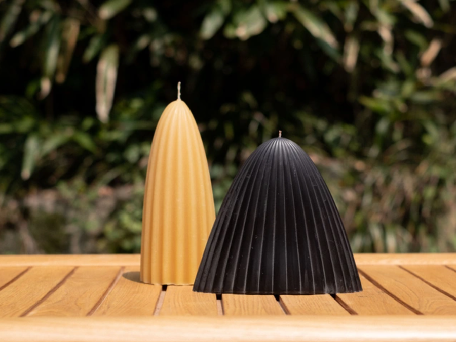 Tusk Beeswax Candle - Small in Black