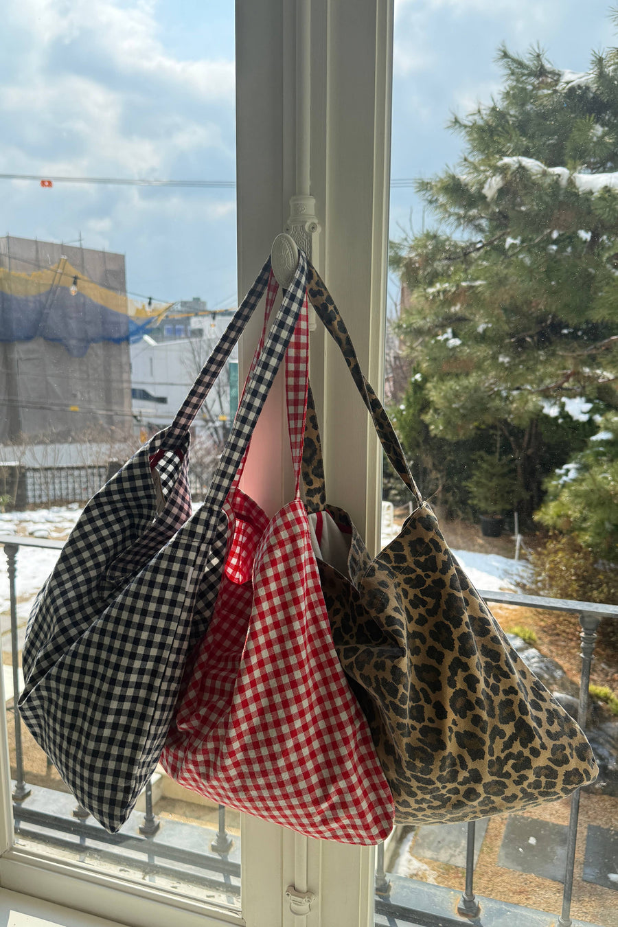 Happy Carry Bag - Navy Gingham