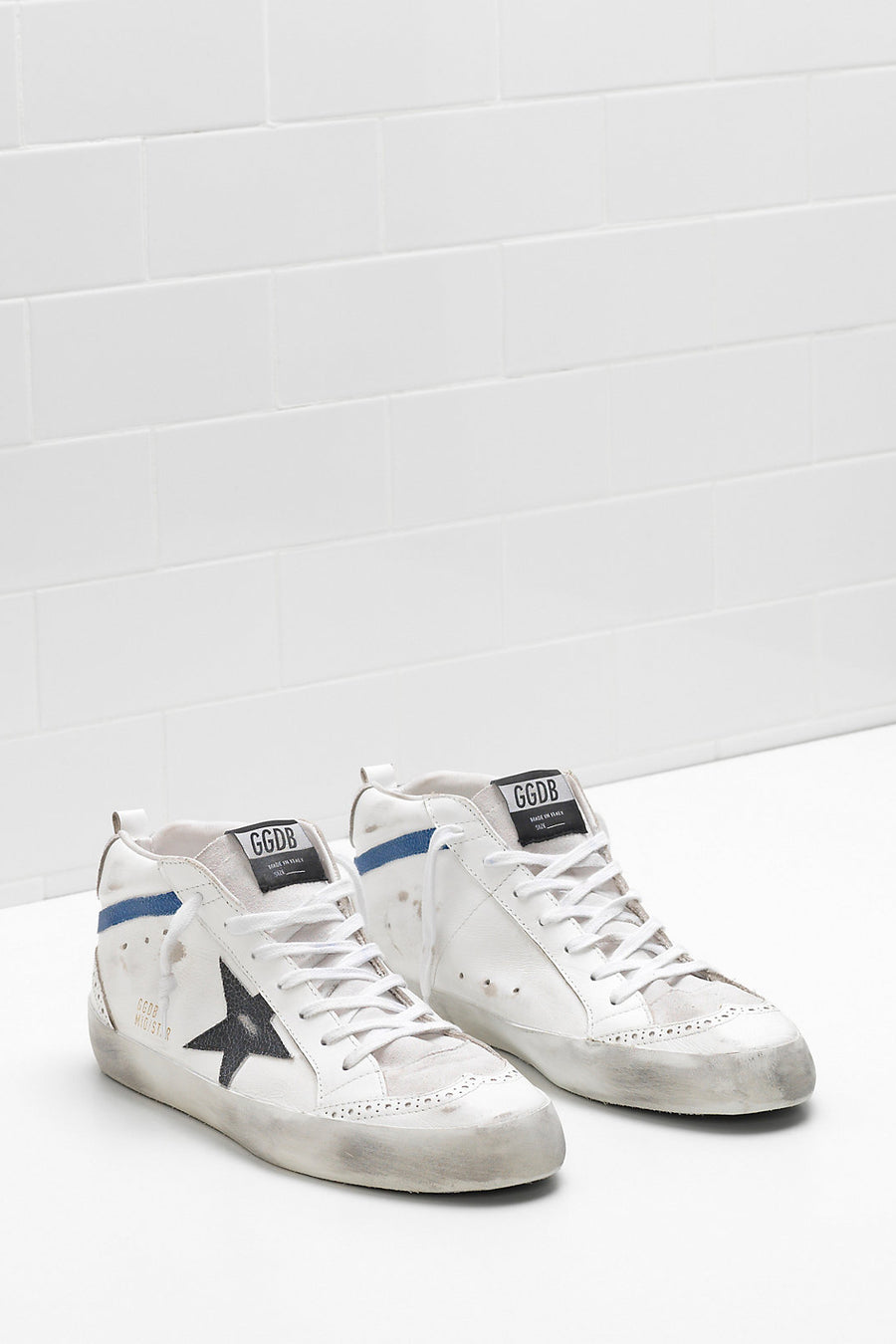 Mid Star - White Suede Black Wall Star - Pavilion